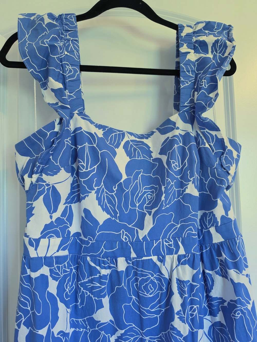 London Times Blue & White Floral Flutter Sleeve Maxi Dress - Picture 2 of 8